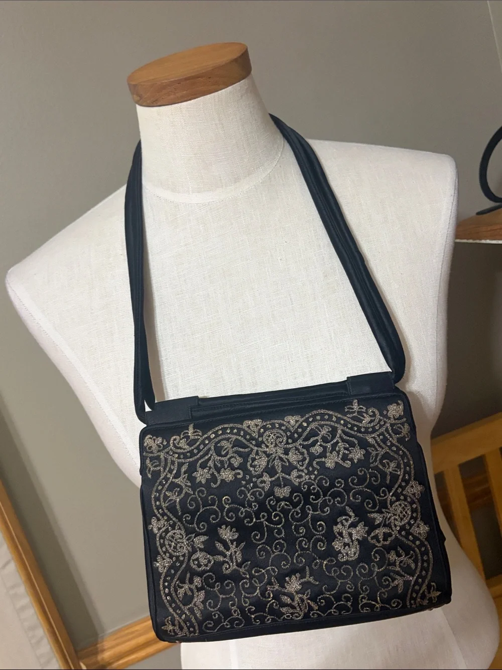 Michelle hatch New York black satin canopy embroidered handbag purse
